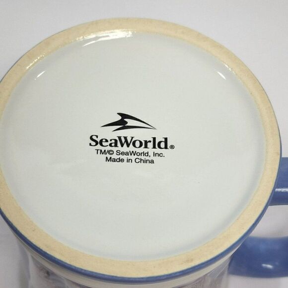 Polar Bears 3-D Embossed Coffee Tea Mug SeaWorld - Picture 7 of 9